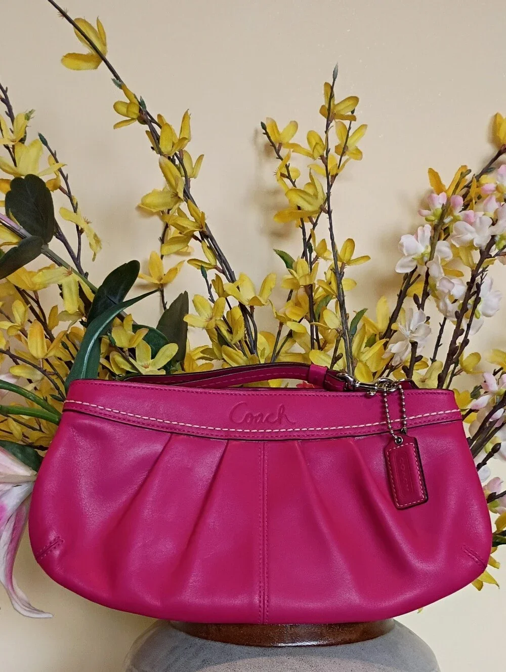 Coach Vintage Pleated Leather Large Wristlet in Fucsia